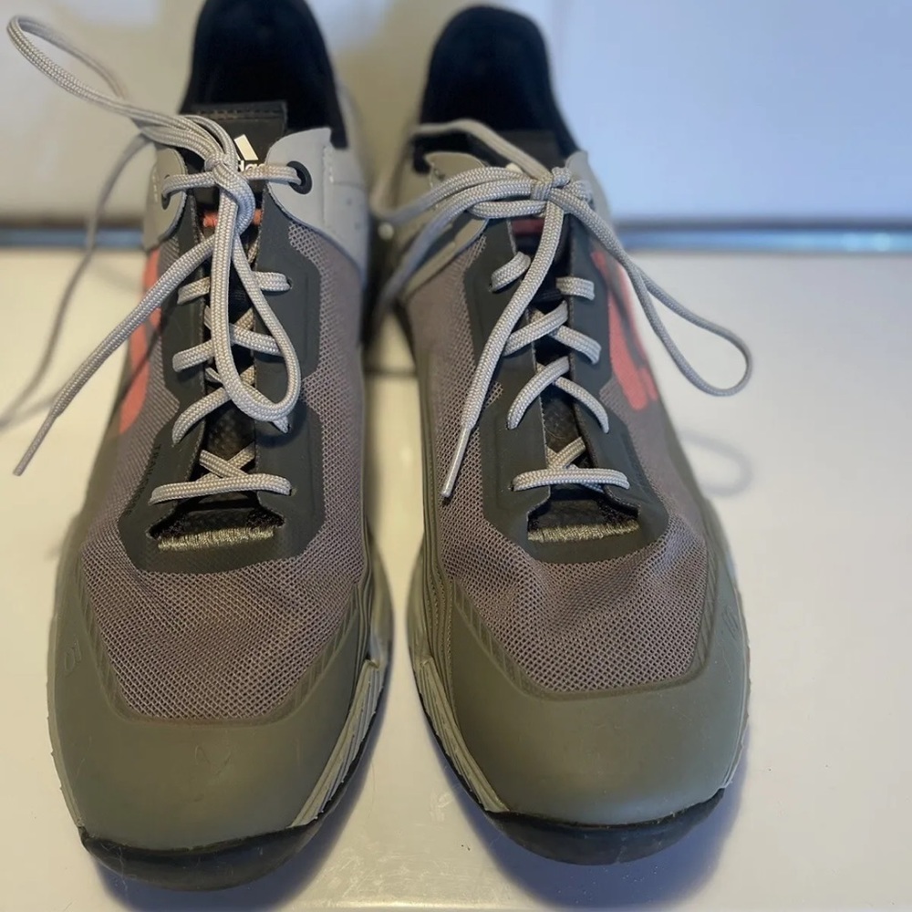 Women's Five Ten Mountain Biking Shoes. Size 9.